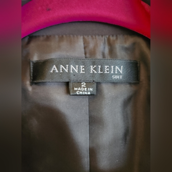 Chocolate brown Anne Klein pant suit - Picture 9 of 12